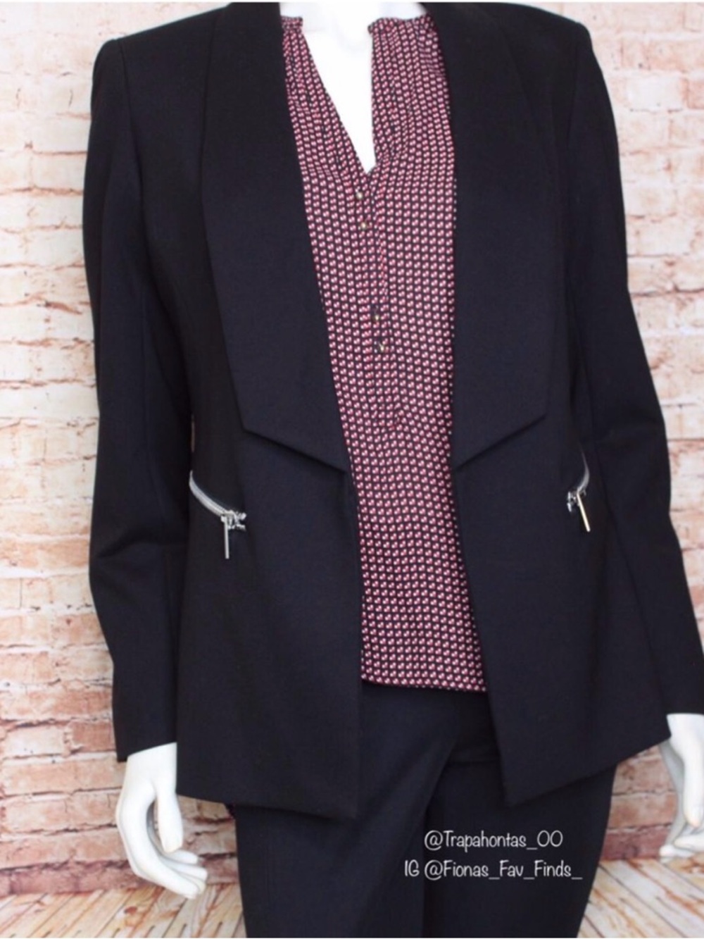 T Tahari | Black Open-Front Blazer Jacket with Zip Pocket Detail